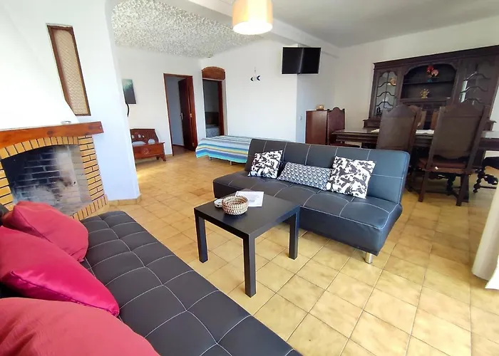 Apartamento V2 Pedro - By Bedzy